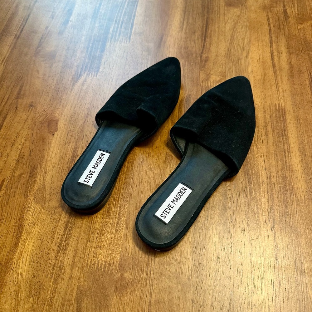 Steve Madden Women's Black Pointed-Toe Slip-On Mules